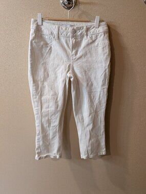 Seven 7 white denim capri pants size 6